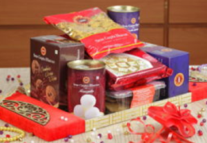 Combo sweet gift box