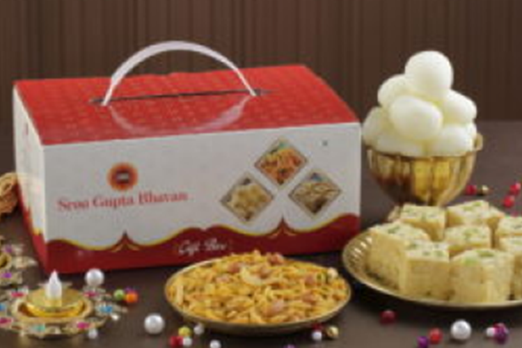 Haldiram's Sweet Wonder (Rasgulla and Gulab Jamun) with Rakhi Assorted Gift  Box Price in India - Buy Haldiram's Sweet Wonder (Rasgulla and Gulab Jamun)  with Rakhi Assorted Gift Box online at Flipkart.com